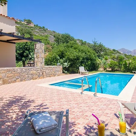X Village 3* Melidhónion